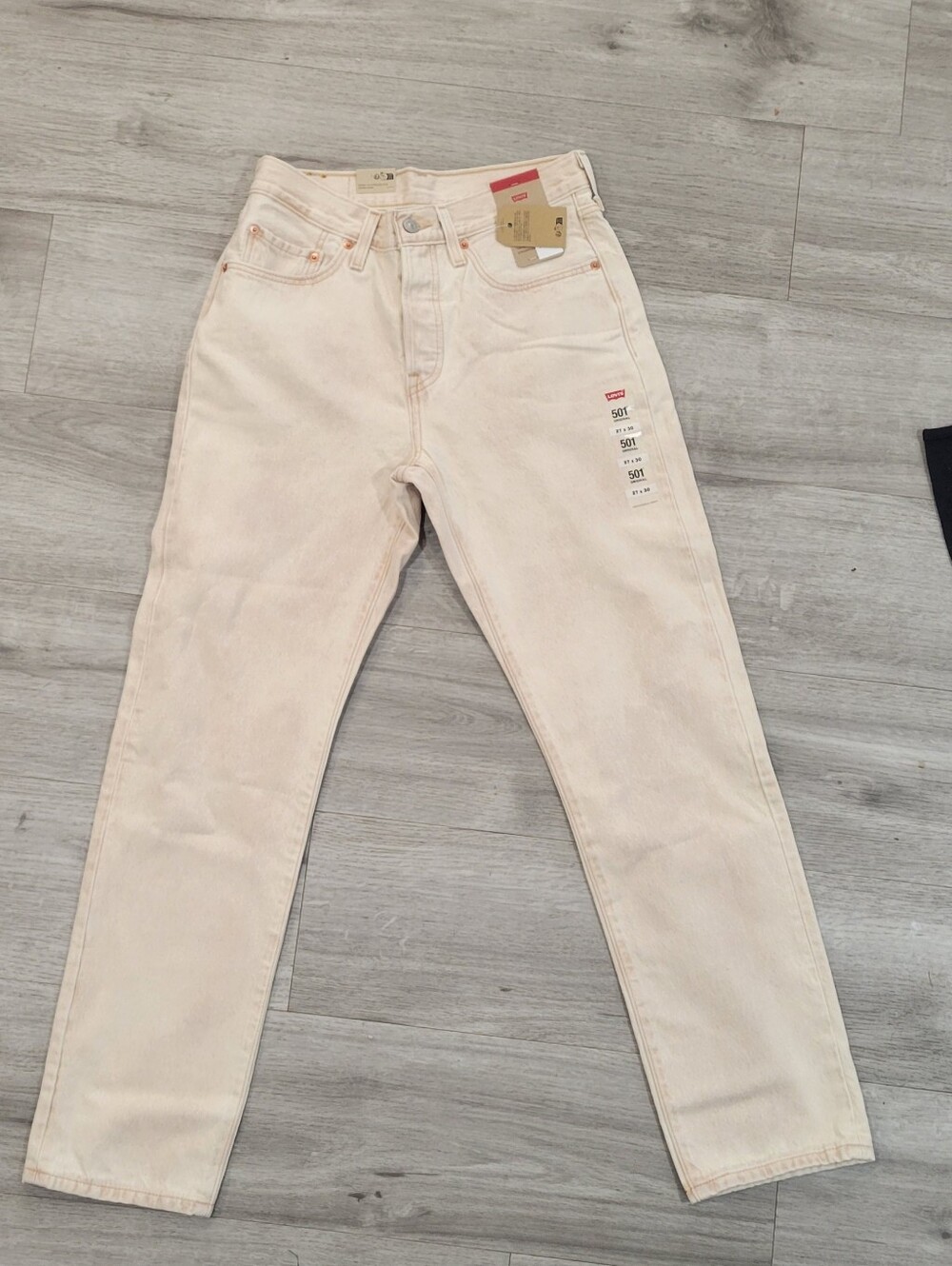 Levi's High-Rise Straight Jeans — Pale Blush